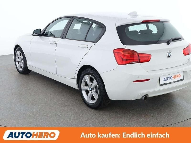 Gebraucht BMW 118 Advantage 150 PS (110 kW) 2017 Weiß Kleinwagen
