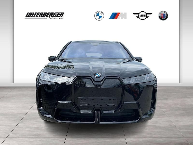Neu BMW iX M Sport 400 kW (544 PS) 2025 Schwarz SUV