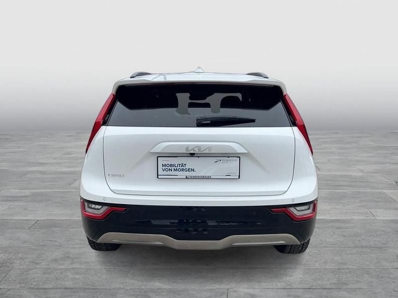 Gebraucht Kia e-Niro Gold 150 kW (204 PS) 2022 Weiss  normal SUV