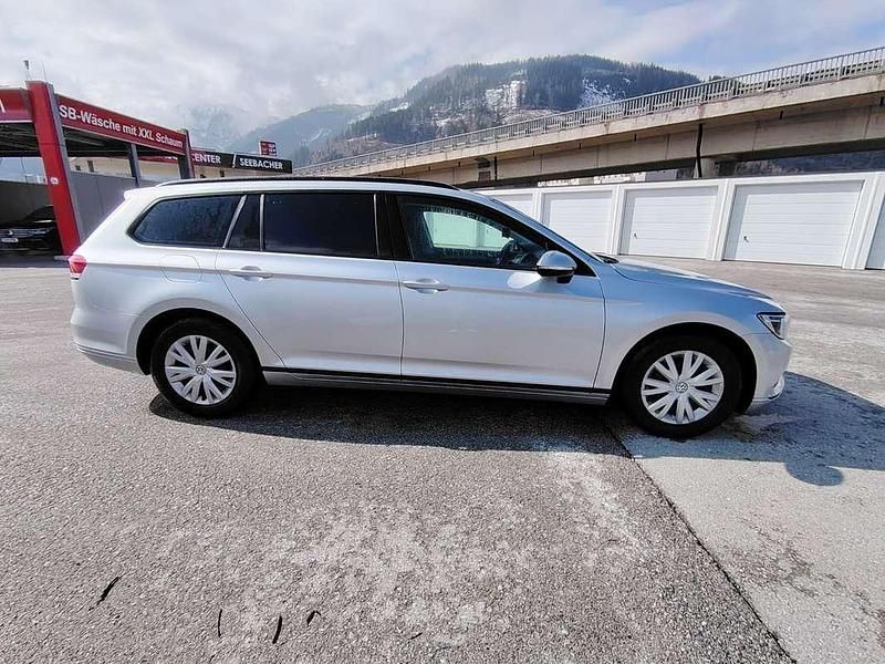 Gebraucht VW Passat Trendline 120 PS (88 kW) 2015 Kombi