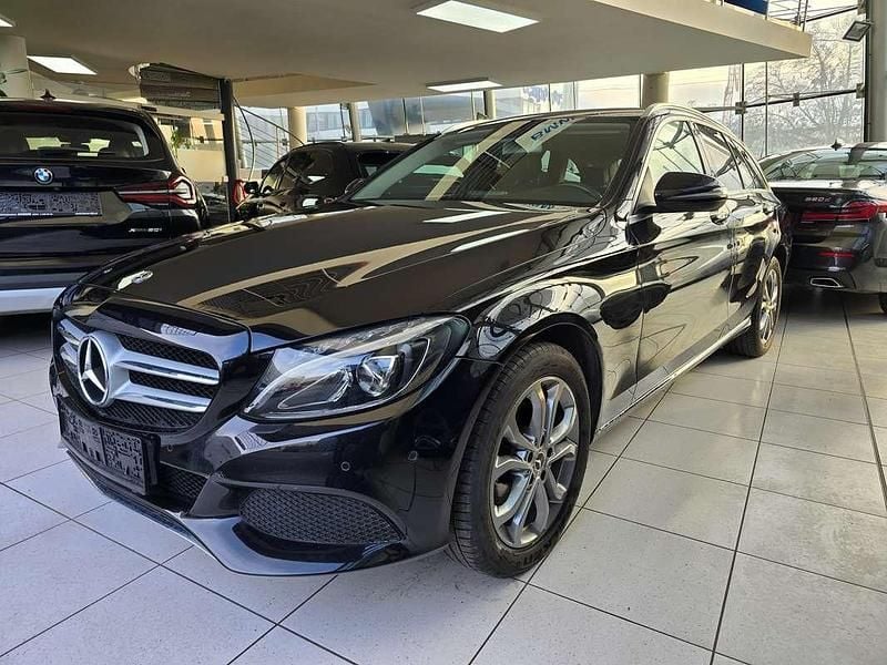 Gebraucht Mercedes C180 116 PS (85 kW) 2019 Schwarz Kombi