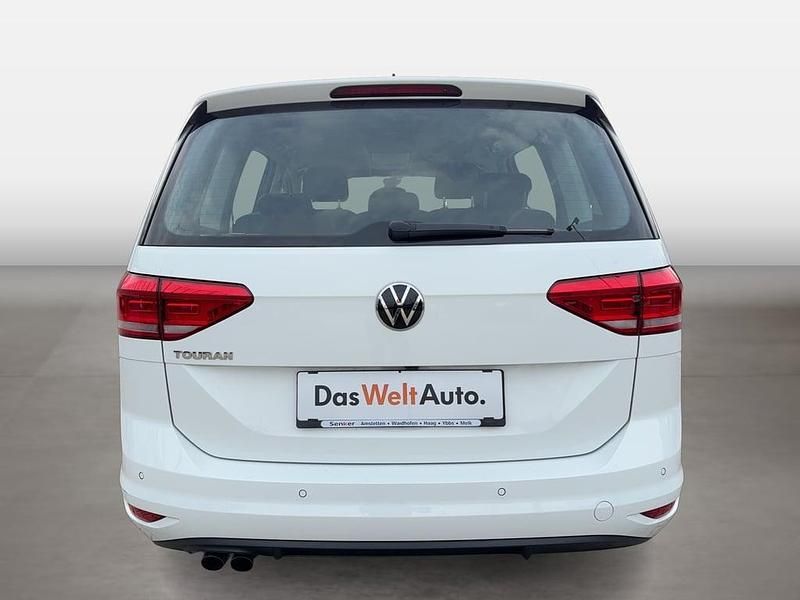 Gebraucht VW Touran Comfortline 150 PS (110 kW) 2021 Weiss  normal Van / Kleinbus