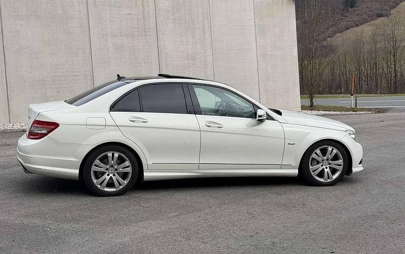 Gebraucht Mercedes C320 Avantgarde 224 PS (164 kW) 2008 Weiß Limousine