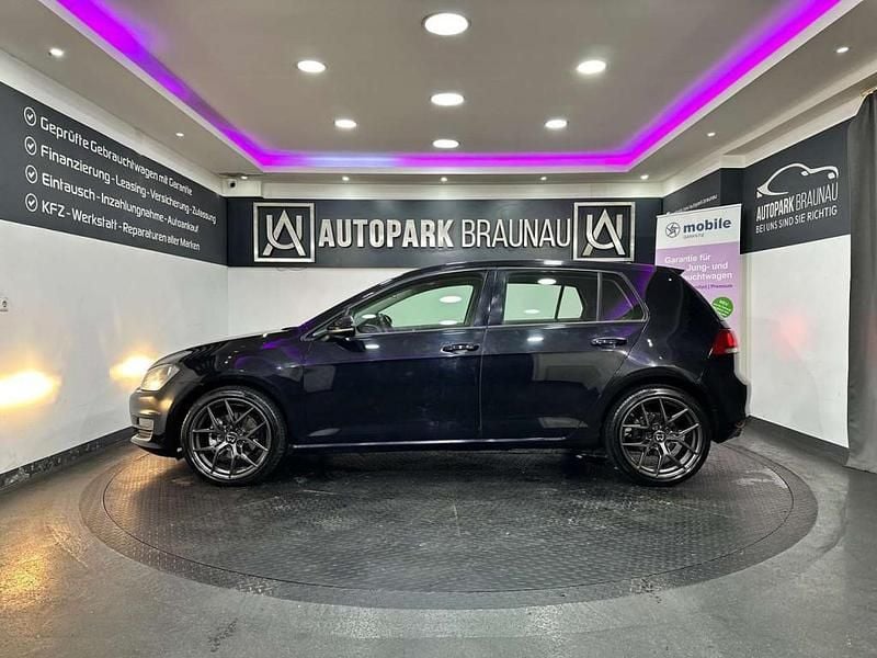 Gebraucht VW Golf VII Highline 105 PS (77 kW) 2013 Schwarz Limousine