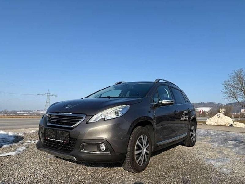 Grau Gebraucht 2015 Peugeot 2008 Allure SUV | € 7.450 (Guter Preis) - Bild 1/4