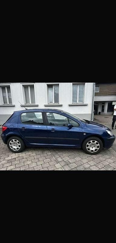 Gebraucht Peugeot 206 75 PS (55 kW) 2001 Limousine