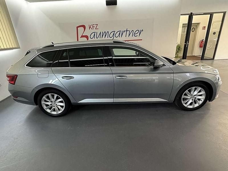 Gebraucht Skoda Superb Style 120 PS (88 kW) 2018 Grau Kombi