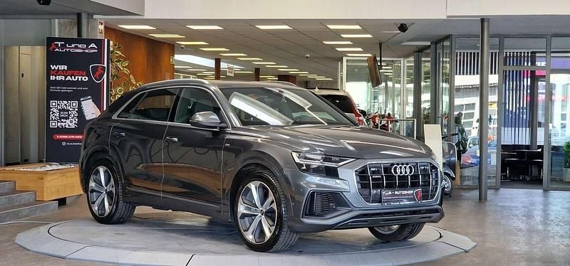 Gebraucht Audi Q8 S-Line 340 PS (250 kW) 2021 Grau SUV