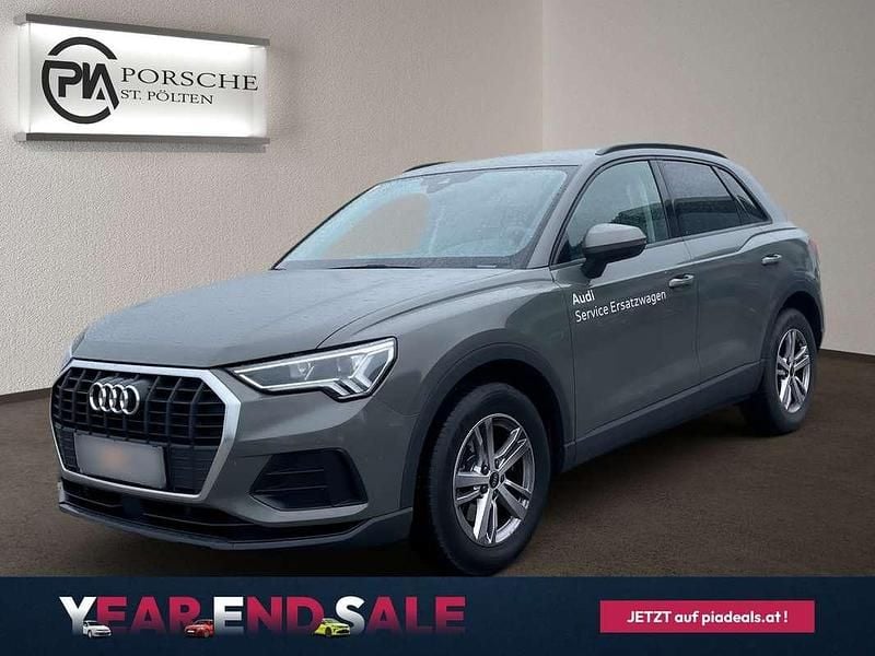 Mittelgrau metallic Gebraucht 2025 Audi Q3 Ambiente SUV | € 39.990 (Fairer Preis) - Bild 1/4