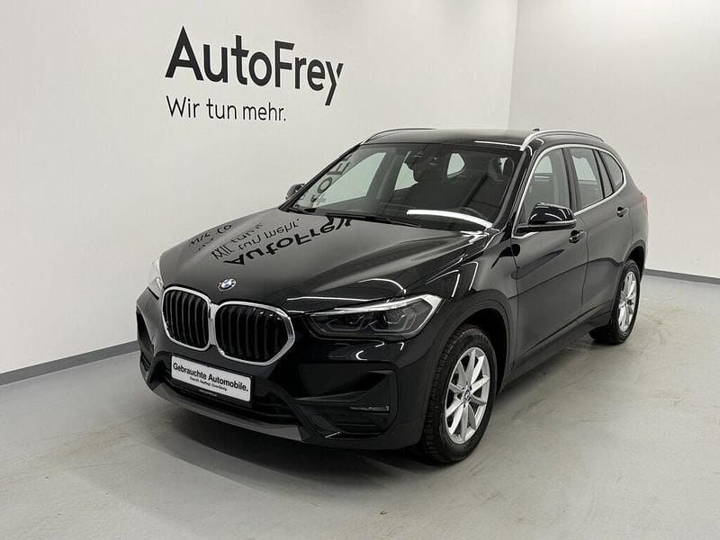 Saphirschwarz Gebraucht 2019 BMW X1 Advantage SUV | € 22.890 (Fairer Preis) - Bild 1/1