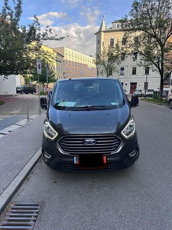 Gebraucht Ford Tourneo Trend 131 PS (96 kW) 2018 Van / Kleinbus