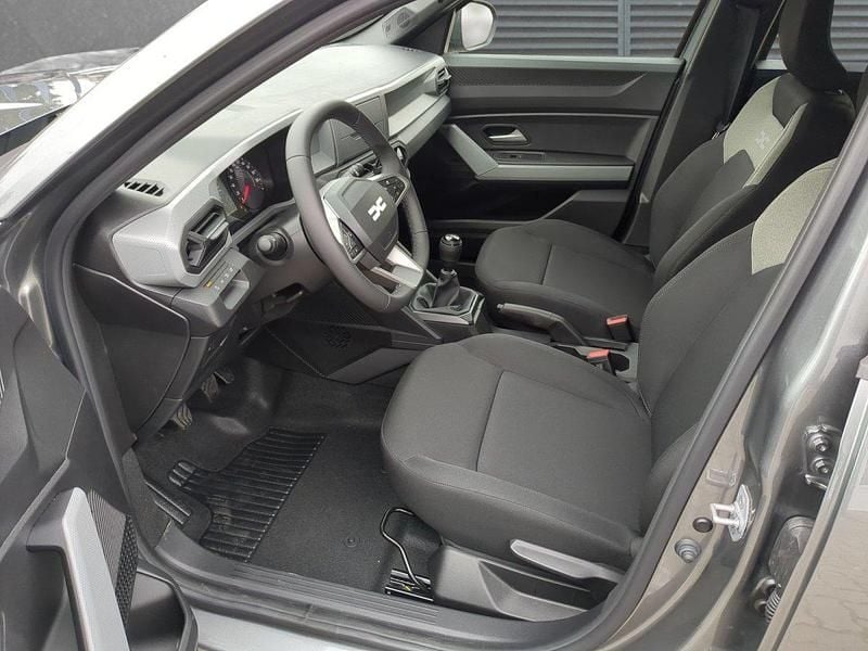 Neu Dacia Duster Essentiel 101 PS (74 kW) 2025 SUV