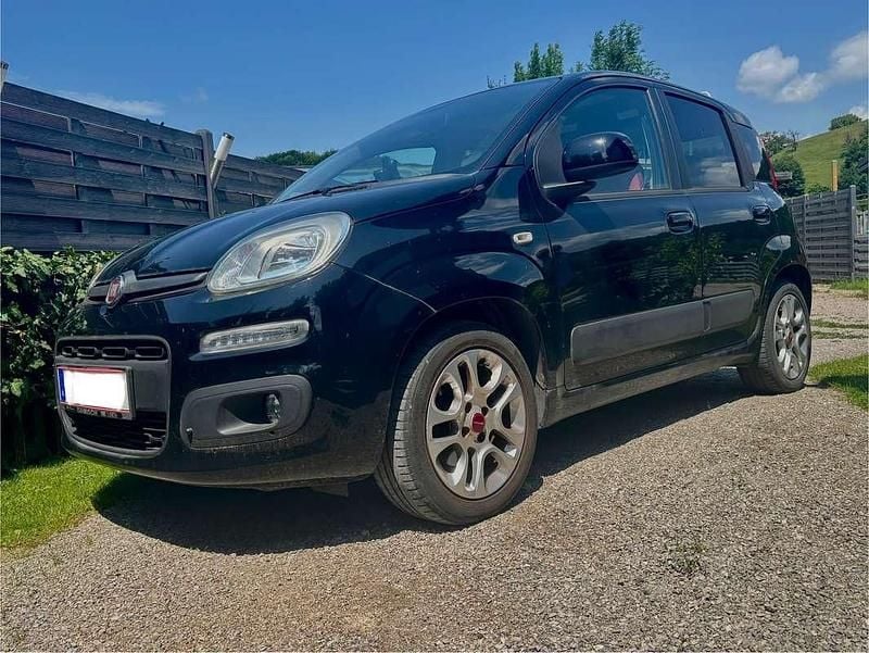 Schwarz Gebraucht 2015 Fiat Panda Lounge Kleinwagen | € 6.990 (Fairer Preis) - Bild 1/4