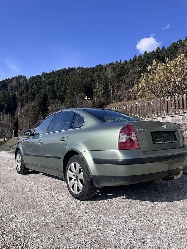 Gebraucht VW Passat 101 PS (74 kW) 2001 Limousine