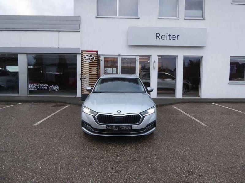 Silber Gebraucht 2020 Skoda Octavia Kombi | € 16.990 (Fairer Preis) - Bild 1/4