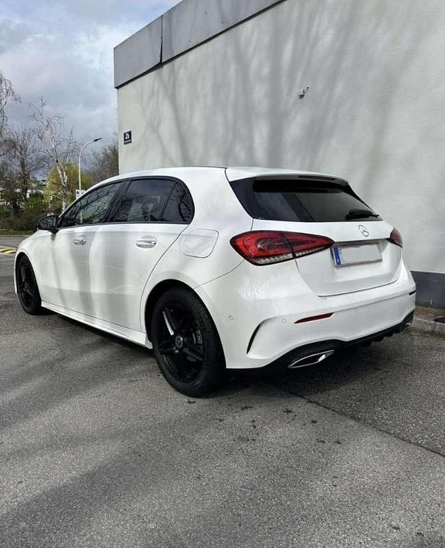 Gebraucht Mercedes A180 AMG line 116 PS (85 kW) 2021 Limousine