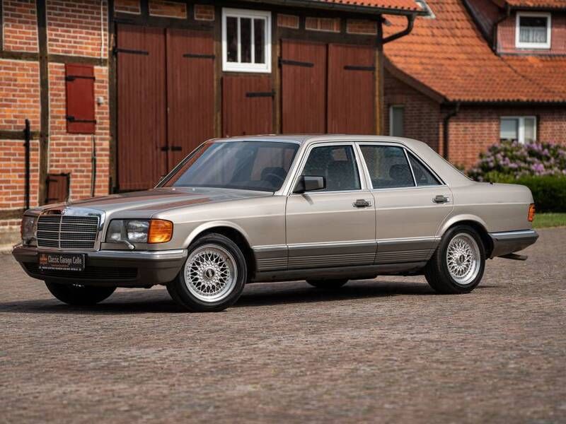 Silber Gebraucht 1985 Mercedes 280 SE Limousine | € 18.900 - Bild 1/4