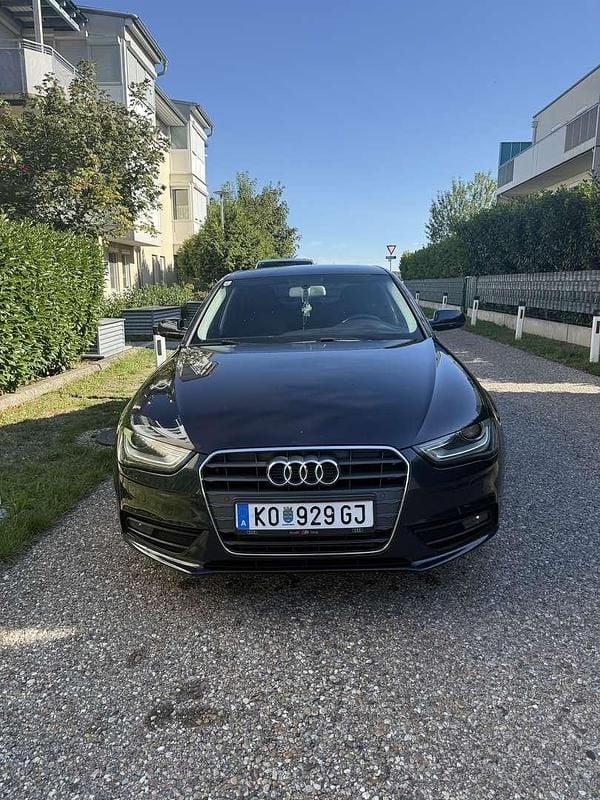Gebraucht Audi A4 120 PS (88 kW) 2014 Limousine