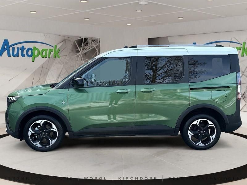 Neu Ford Tourneo Courier Active 125 PS (91 kW) 2026 Grün Van / Kleinbus
