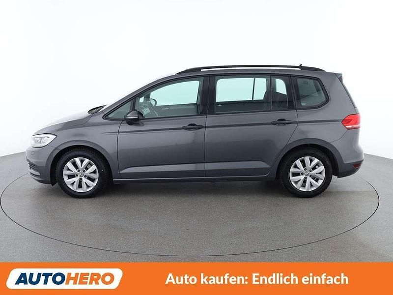 Gebraucht VW Touran Comfortline 116 PS (85 kW) 2018 Grau Van / Kleinbus