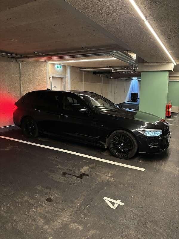 Gebraucht BMW 530 M Sport 265 PS (194 kW) 2018 Schwarz Kombi