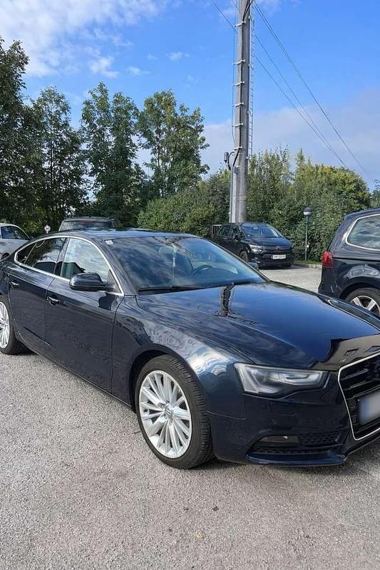 Gebraucht Audi A5 Sportback Comfort 150 PS (110 kW) 2016 Blau Kleinwagen