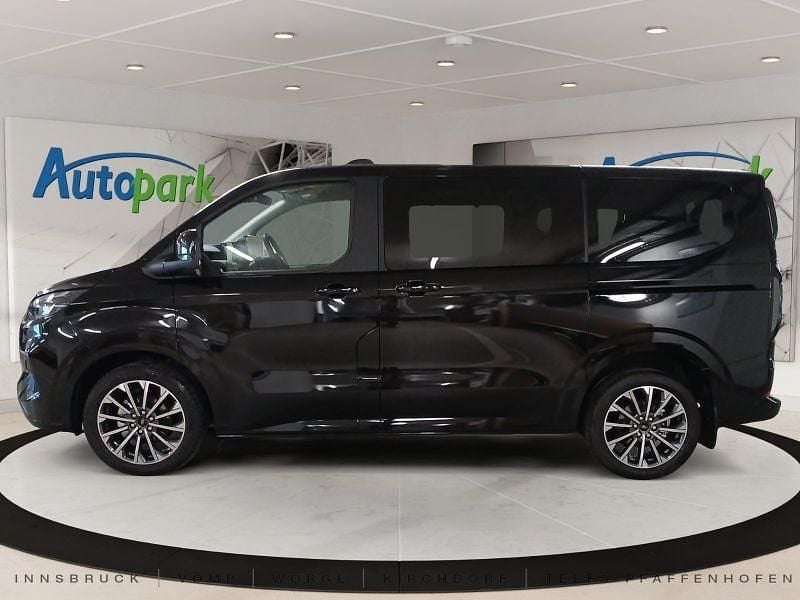 Neu Ford Tourneo Custom Titanium 170 PS (125 kW) 2025 Schwarz Van