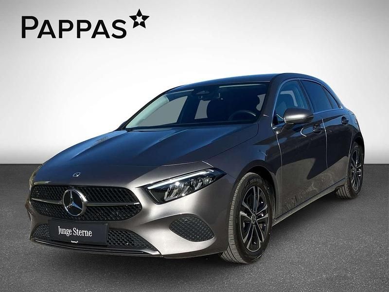 Gebraucht Mercedes A180 136 PS (100 kW) 2024 Grau Kleinwagen