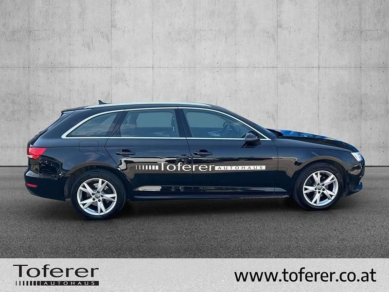 Gebraucht Audi A4 Sport 170 PS (125 kW) 2017 Brillantschwarz klar Kombi