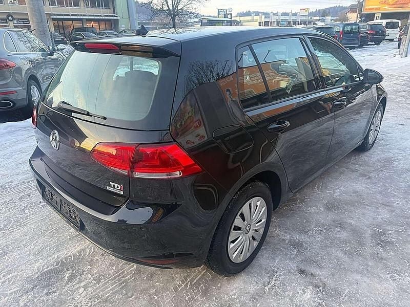 Gebraucht VW Golf VII Trendline 105 PS (77 kW) 2013 Schwarz Limousine
