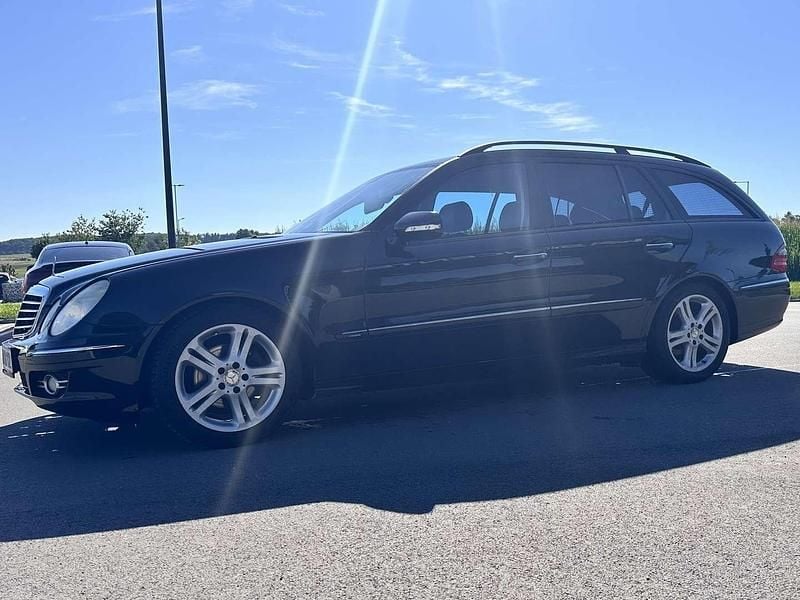 Gebraucht Mercedes E220 Avantgarde 170 PS (125 kW) 2008 Kombi