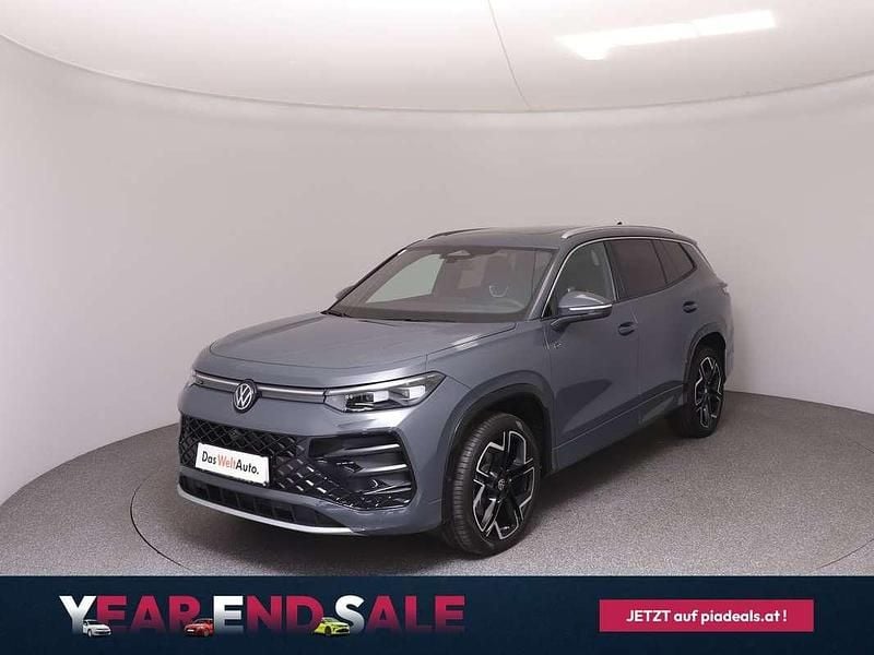 Mittelgrau metallic Gebraucht 2025 VW Tayron Sport SUV | € 57.222 (Superpreis) - Bild 1/4