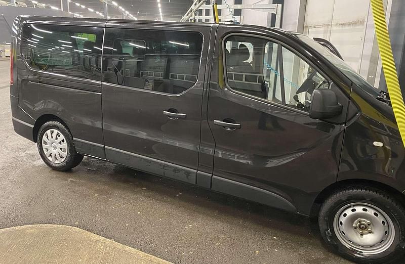 Gebraucht Renault Trafic Dynamique 140 PS (102 kW) 2015 Van / Kleinbus