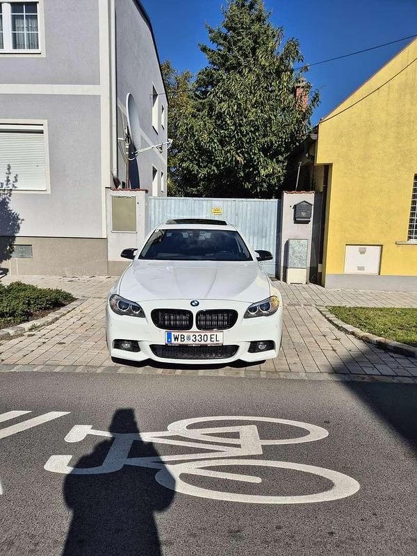 Gebraucht BMW 530 258 PS (189 kW) 2015 Limousine