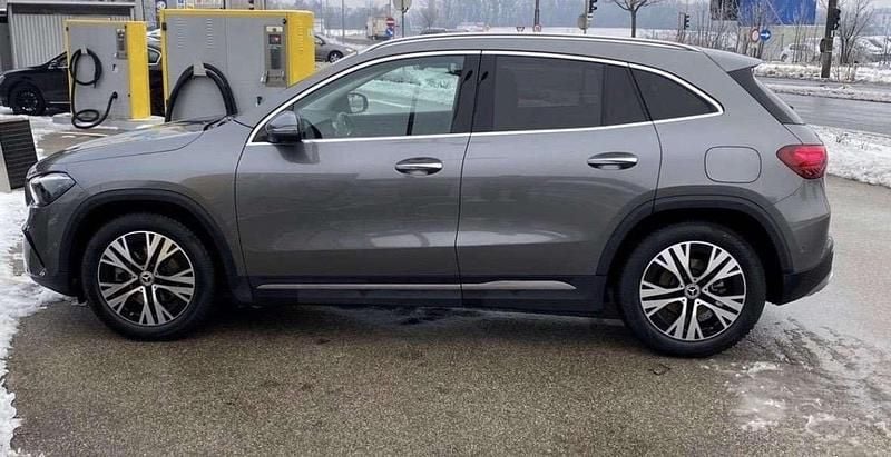 Gebraucht Mercedes GLA200 Edition 150 PS (110 kW) 2024 SUV