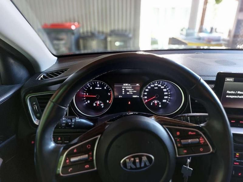 Gebraucht Kia Ceed 116 PS (85 kW) 2020 Kleinwagen