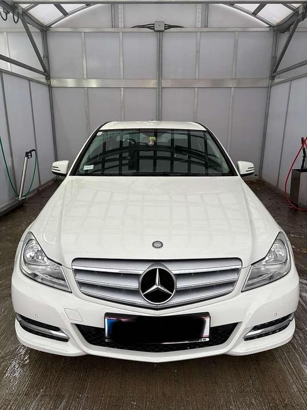 Gebraucht Mercedes C180 Elegance 120 PS (88 kW) 2012 Limousine