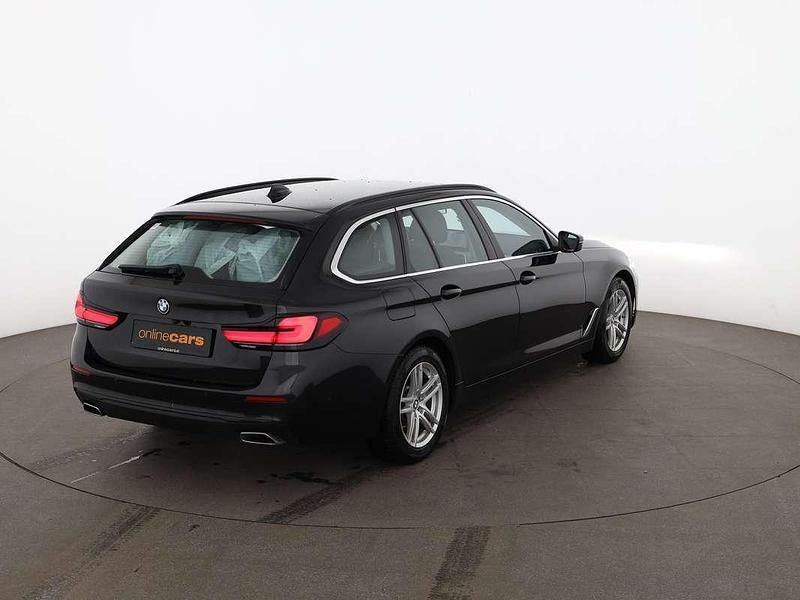 Gebraucht BMW 520 Performance 190 PS (139 kW) 2021 Schwarz Kombi