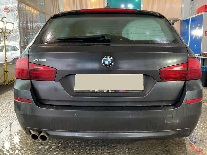 Gebraucht BMW 520 184 PS (135 kW) 2014 Schwarz Limousine