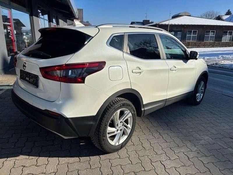 Gebraucht Nissan Qashqai N-Connecta 116 PS (85 kW) 2019 Weiß SUV