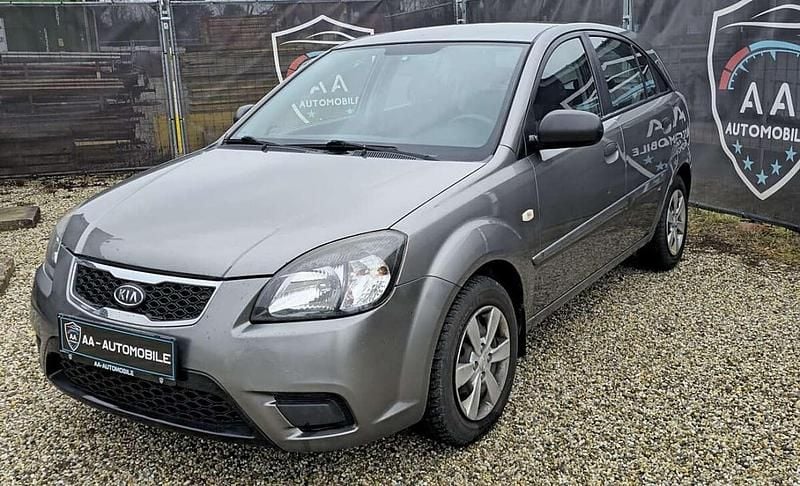 Gebraucht Kia Rio 75 PS (55 kW) 2011 Grau Limousine