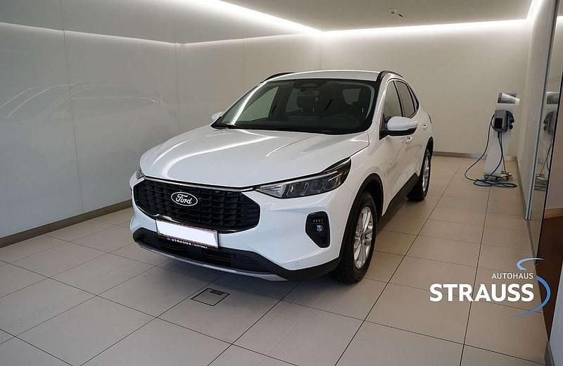 Gebraucht Ford Kuga Titanium 151 PS (111 kW) 2025 Weiß SUV