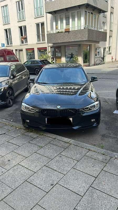 Schwarz Gebraucht 2013 BMW 316 Limousine | € 10.700 (Fairer Preis) - Bild 1/4