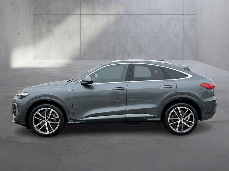 Gebraucht Audi Q5 Sportback 204 PS (150 kW) 2025 Mittelgrau  metallicperleffekt SUV