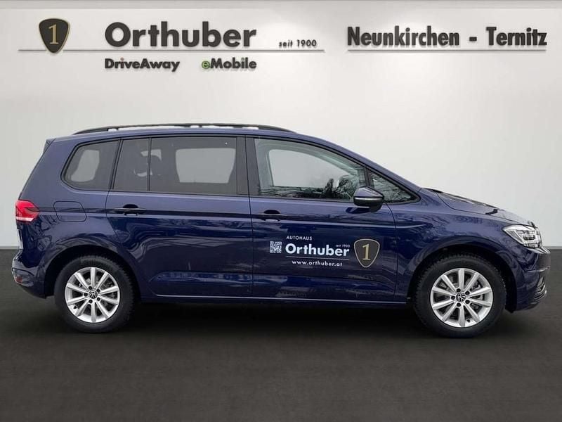 Neu VW Touran 150 PS (110 kW) 2026 Mittelblau  metallic Van / Kleinbus