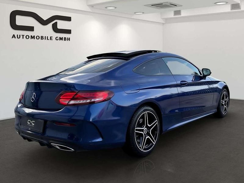 Gebraucht Mercedes C300 Night 245 PS (180 kW) 2019 Blau Coupé