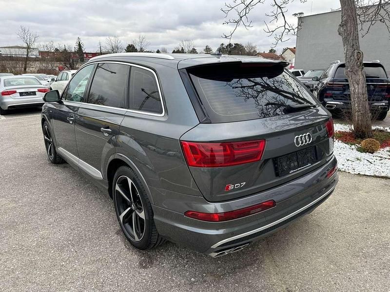 Gebraucht Audi SQ7 Ambiente 435 PS (319 kW) 2017 Grau SUV