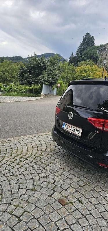 Gebraucht VW Touran Highline 116 PS (85 kW) 2017 Van / Kleinbus