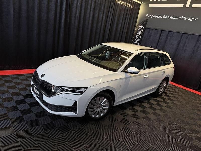 Gebraucht Skoda Octavia Essence 116 PS (85 kW) 2025 Weiß Kombi