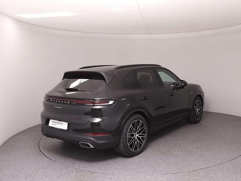 Gebraucht Porsche Cayenne 470 PS (345 kW) 2025 Schwarz  metallic SUV